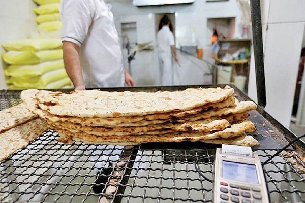فروش نان با کارتخوان در شهرستان رشت آغاز شد/ محدودیت خرید وجود ندارد