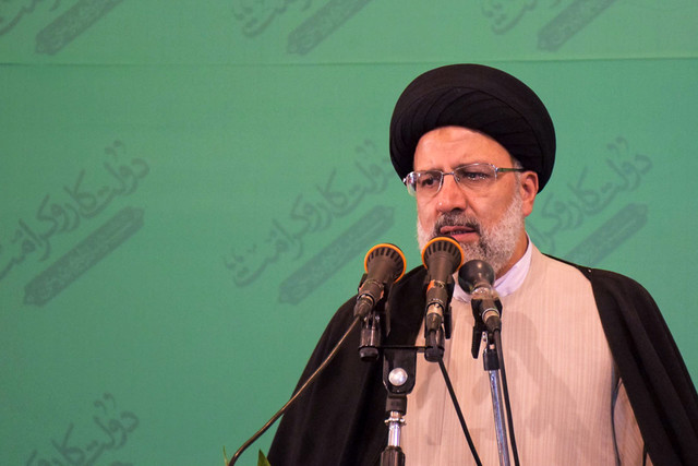 رئیس جمهور: بانک‌ها تسهیلات مسکن را به صورت خاص پرداخت کنند