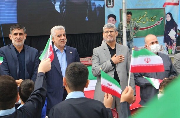 بیش از ۳۷۵ هزار دانش آموز گیلانی سال تحصیلی جدید را آغاز کردند